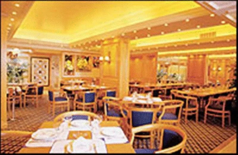 Grand Hotel Beirut 4*,